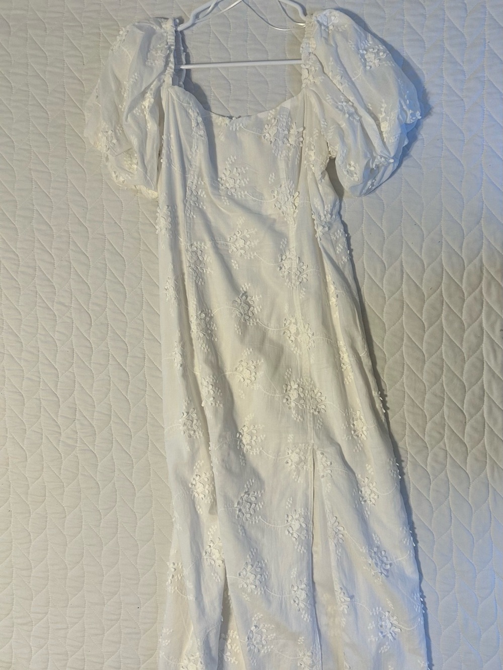 Gianni Bini White Puff-Sleeve Embroidered Maxi Dress